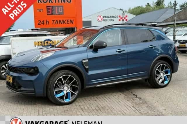 Lynk & Co 01 (2023) thumbnail 1