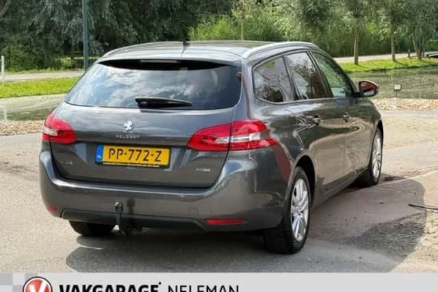 Peugeot 308 (2017) thumbnail 6