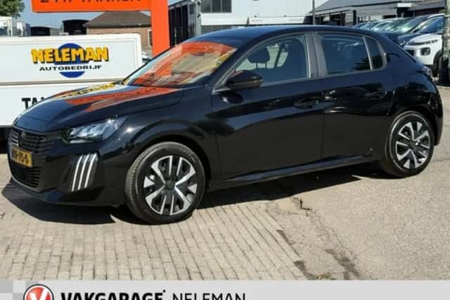 Peugeot 208 (2024) thumbnail 2