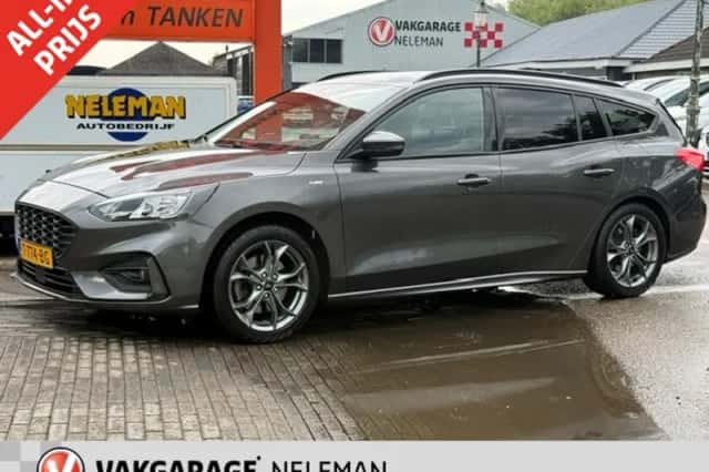 Ford Focus (2020) thumbnail 1