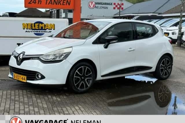 Renault Clio (2014) thumbnail 2