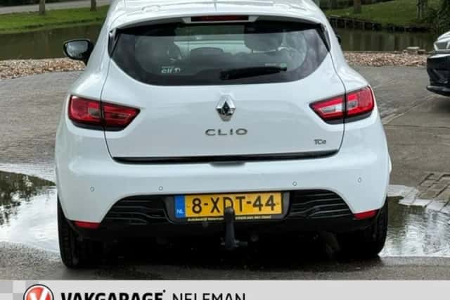 Renault Clio (2014) thumbnail 5