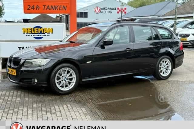 BMW 3-Serie (2010) thumbnail 2