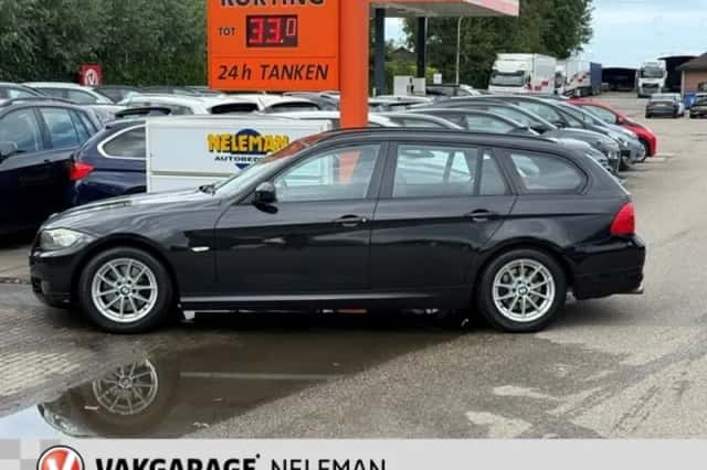 BMW 3-Serie (2010) thumbnail 4