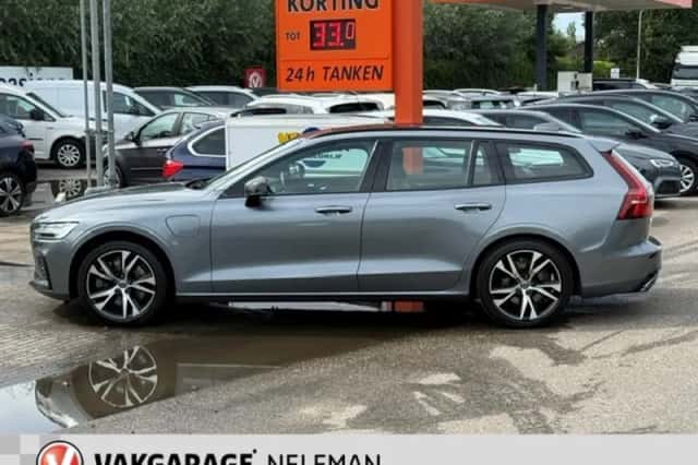 Volvo V60 (2019) thumbnail 4