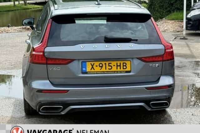 Volvo V60 (2019) thumbnail 5
