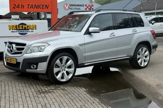 Mercedes-Benz GLK-Klasse (2009) thumbnail 1