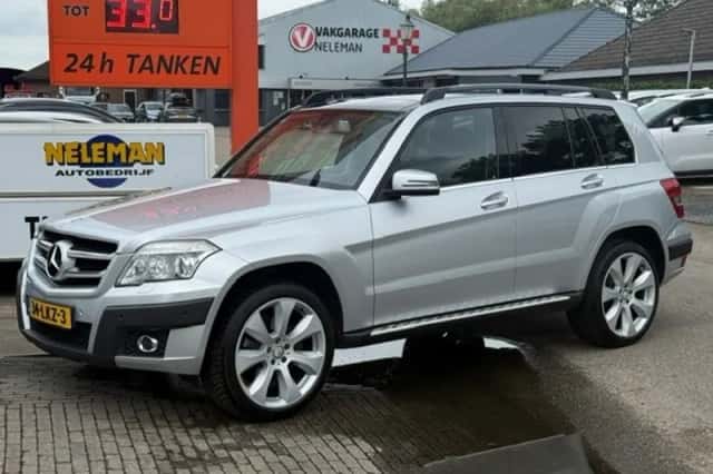 Mercedes-Benz GLK-Klasse (2009) thumbnail 2