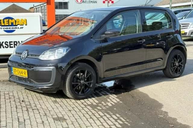 Volkswagen Up! (2019) thumbnail 1