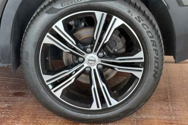 Volvo XC40 (2019) thumbnail 5
