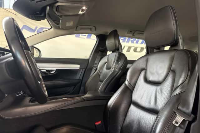 Volvo V90 (2017) thumbnail 5