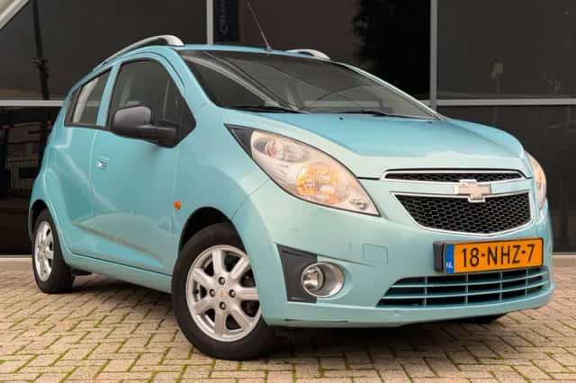 Chevrolet Spark (2010) thumbnail 2