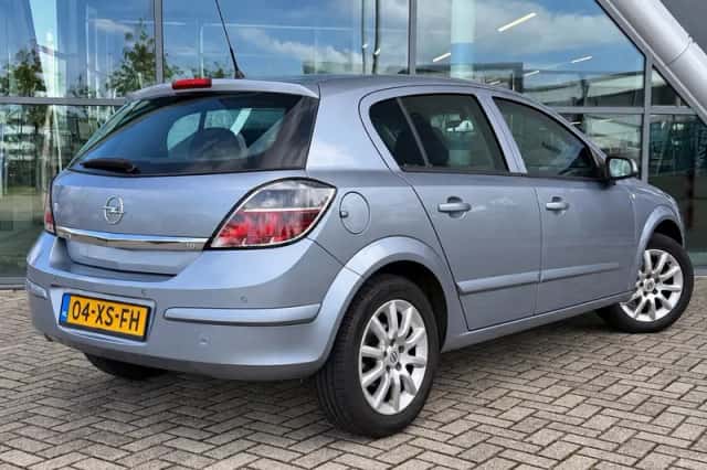 Opel Astra (2007) thumbnail 5