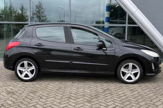 Peugeot 308 (2009) thumbnail 2