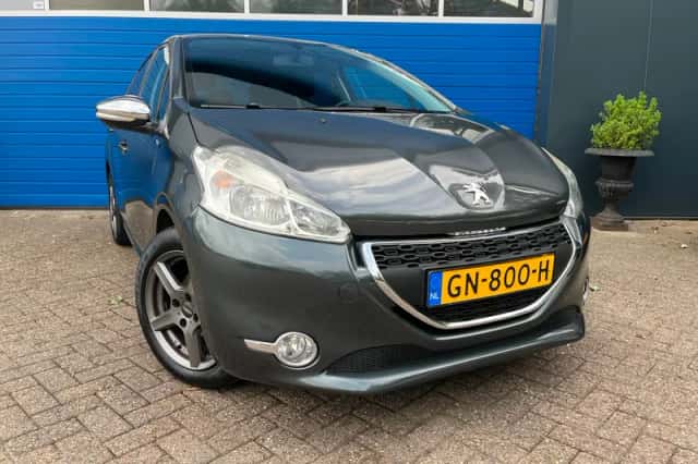 Peugeot 208 (2015) thumbnail 1