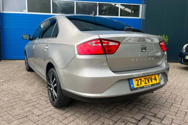 SEAT Toledo (2013) thumbnail 3