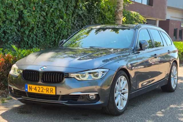 BMW 3-Serie (2018) thumbnail 1