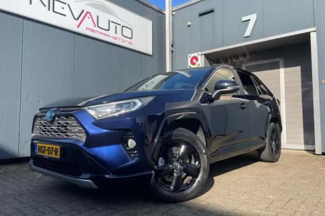 Toyota RAV4 (2019) thumbnail 1