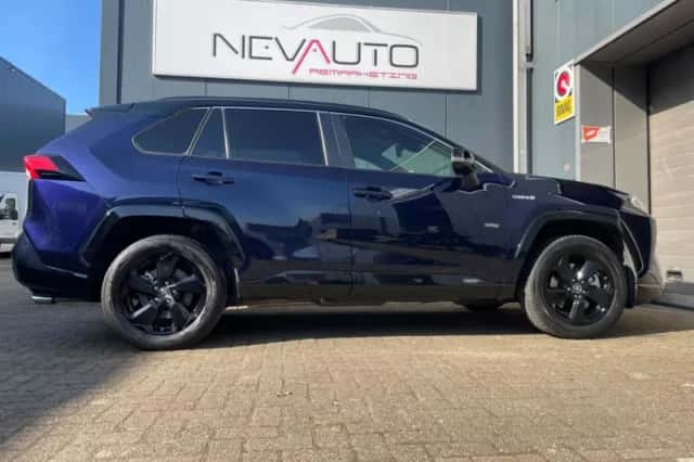 Toyota RAV4 (2019) thumbnail 5