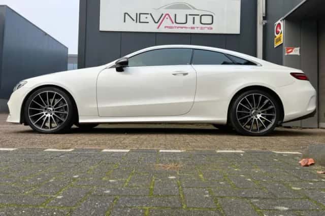 Mercedes-Benz E-Klasse (2018) thumbnail 2