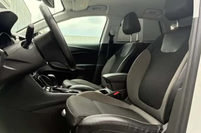 Opel Grandland (2020) thumbnail 3