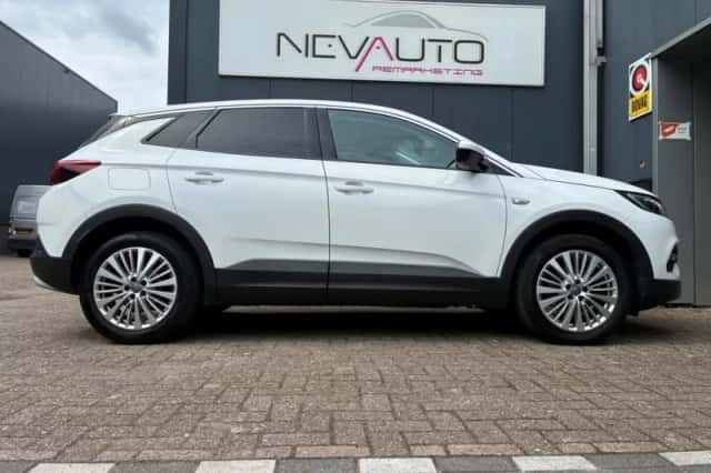 Opel Grandland (2020) thumbnail 5