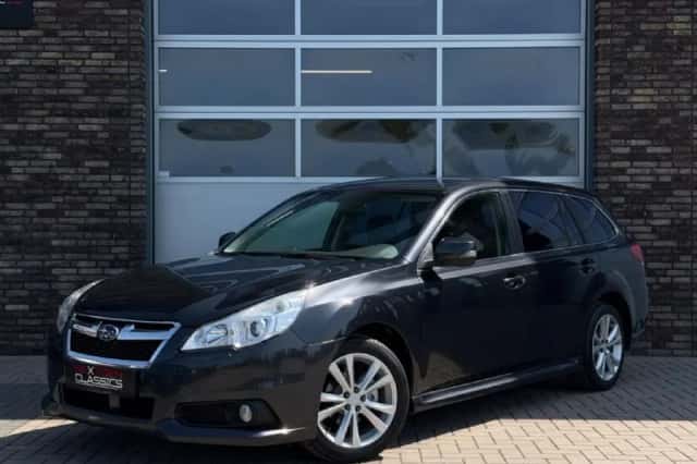 Subaru Legacy (2014) thumbnail 2
