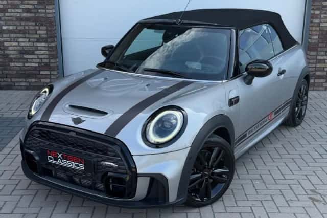 MINI Cabrio (2023) thumbnail 4