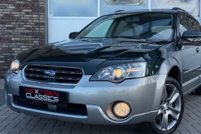 Subaru Outback (2004) thumbnail 4