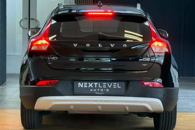 Volvo V40 Cross Country (2016) thumbnail 6
