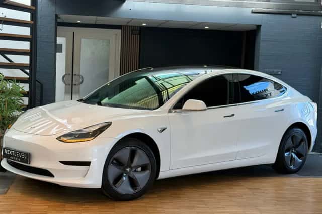 Tesla Model 3 (2019) thumbnail 1
