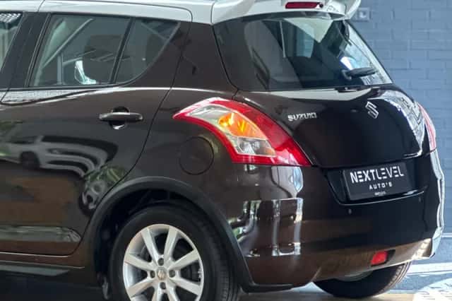 Suzuki Swift (2014) thumbnail 5