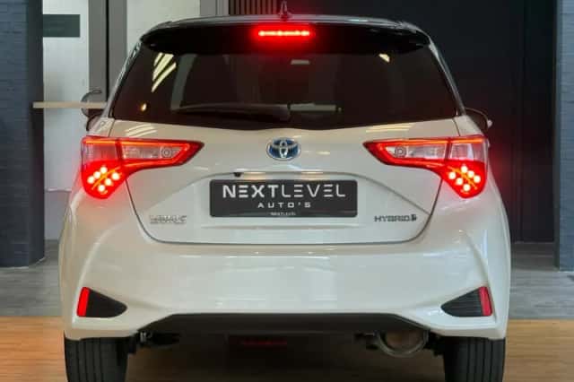 Toyota Yaris (2019) thumbnail 6