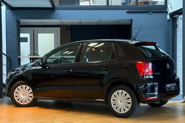 Volkswagen Polo (2015) thumbnail 4