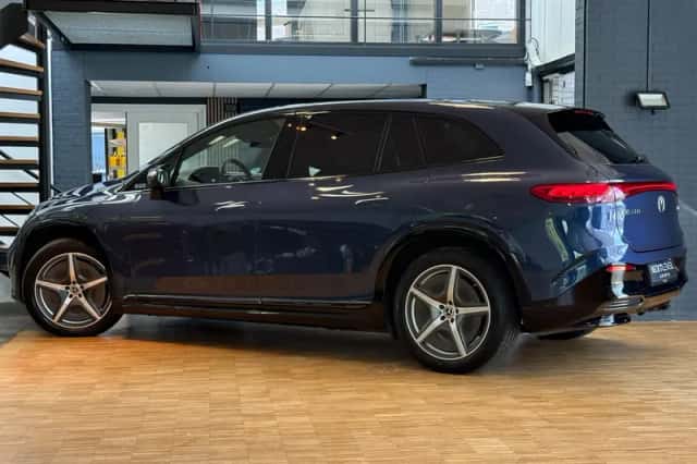 Mercedes-Benz EQS (2024) thumbnail 4