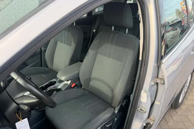 Ford C-Max (2013) thumbnail 5