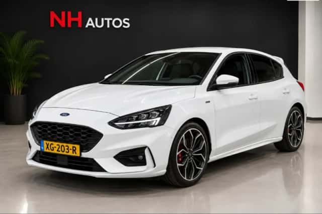 Ford Focus (2019) thumbnail 1