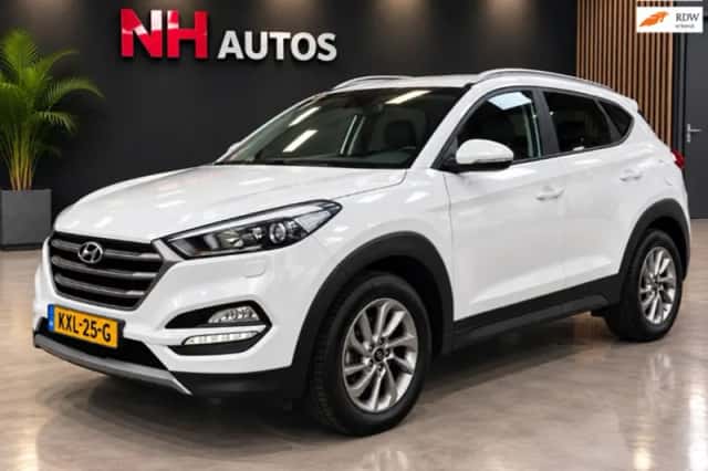 Hyundai Tucson (2016) thumbnail 1