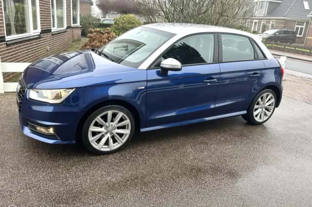 Audi A1 (2017) thumbnail 2