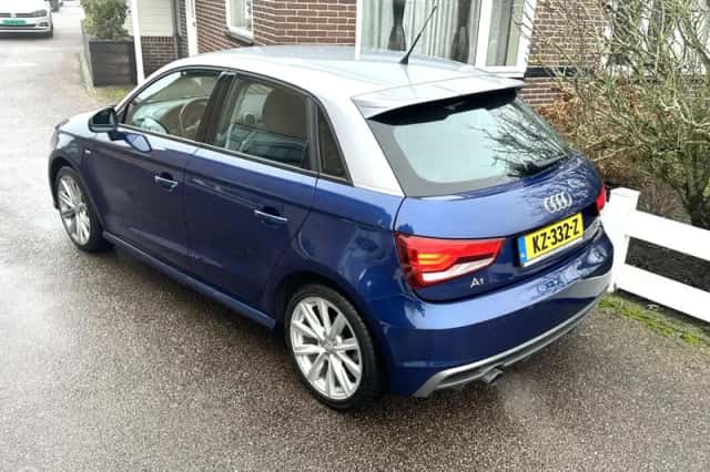 Audi A1 (2017) thumbnail 3
