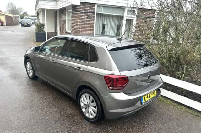 Volkswagen Polo (2021) thumbnail 3
