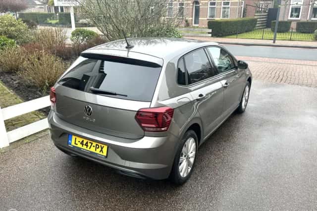 Volkswagen Polo (2021) thumbnail 4