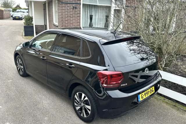 Volkswagen Polo (2019) thumbnail 3