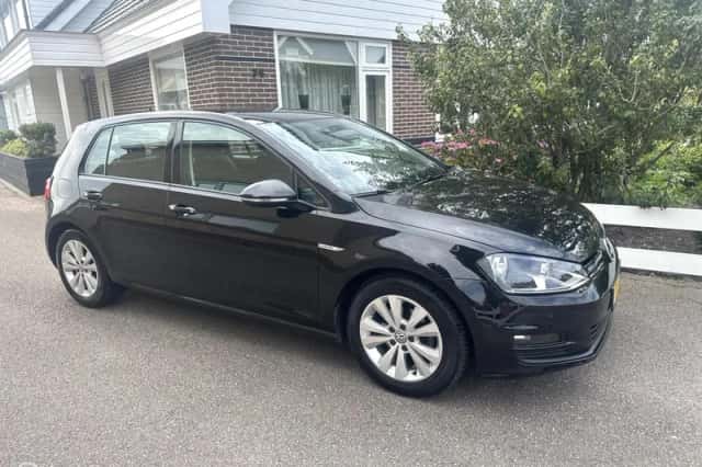 Volkswagen Golf (2016) thumbnail 6