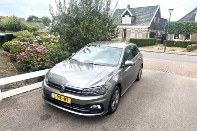 Volkswagen Polo (2021) thumbnail 1