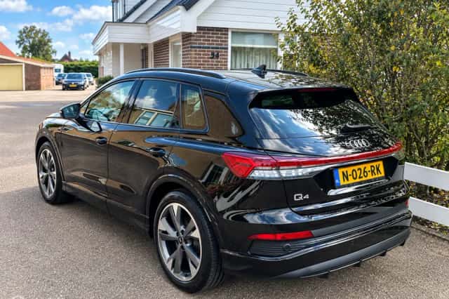 Audi e-tron (2021) thumbnail 4