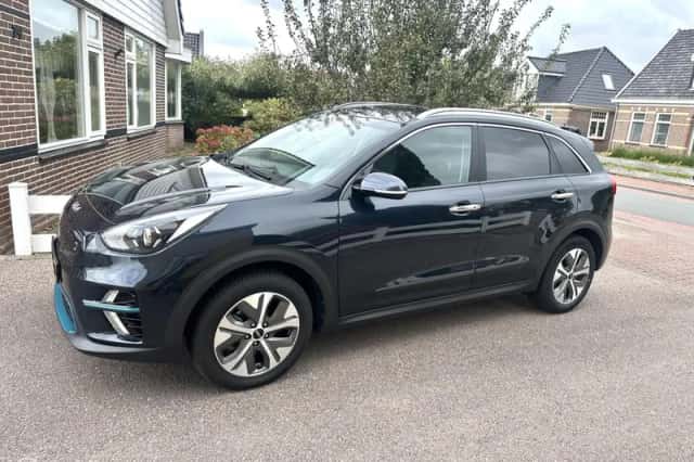 Kia Niro EV (2021) thumbnail 2