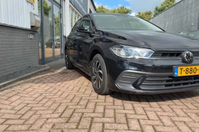 Volkswagen Polo (2023) thumbnail 4