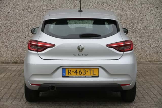 Renault Clio (2022) thumbnail 6