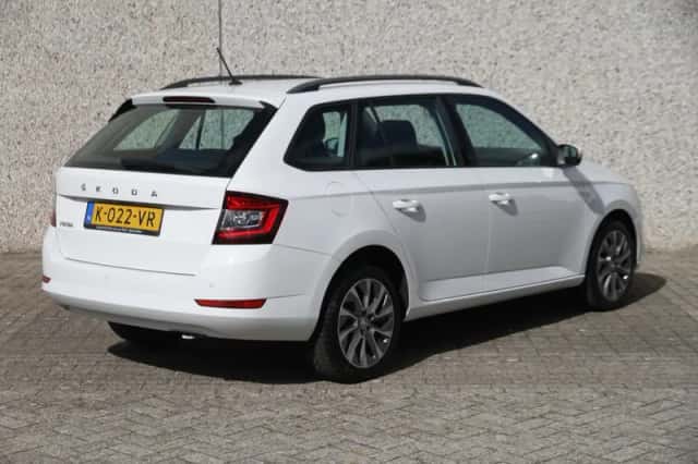 Škoda Fabia (2021) thumbnail 3